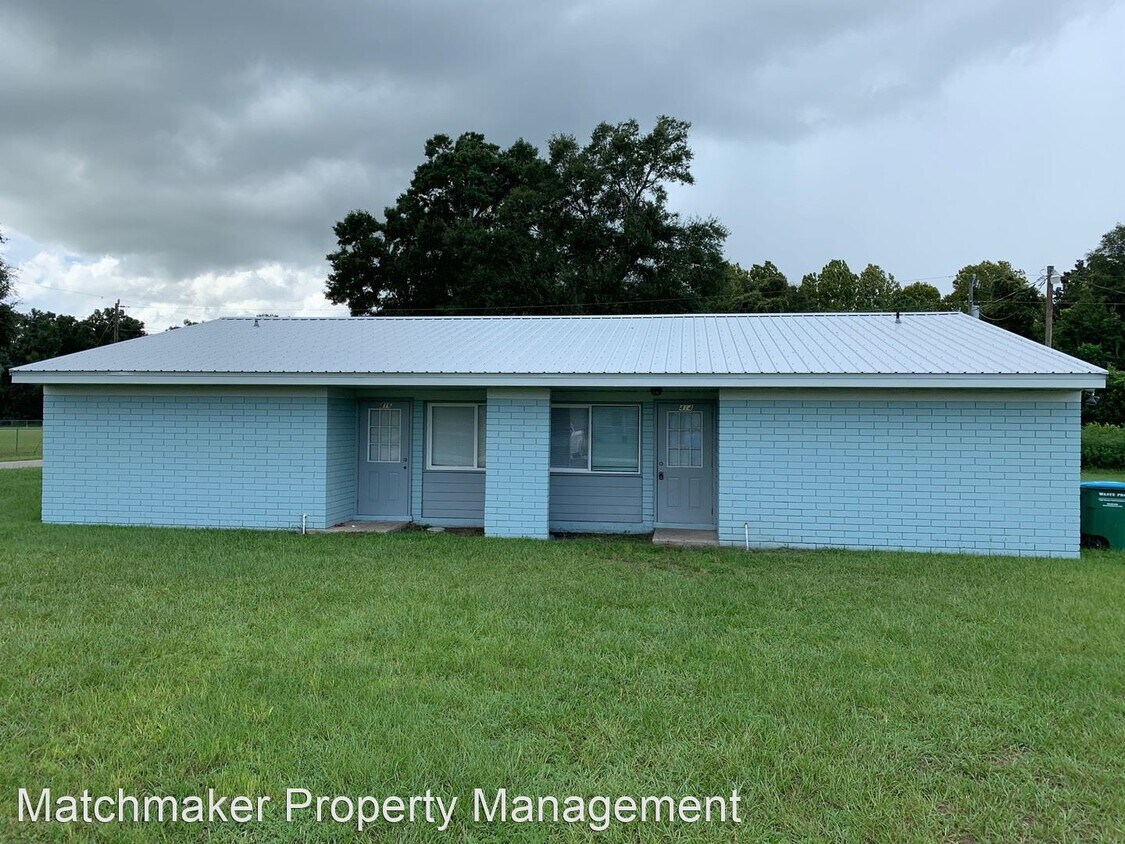 Primary Photo - 3 br, 1 bath House - 414 SE 7th Terrace