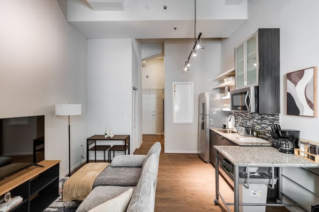 Building Photo - 309 Vine St