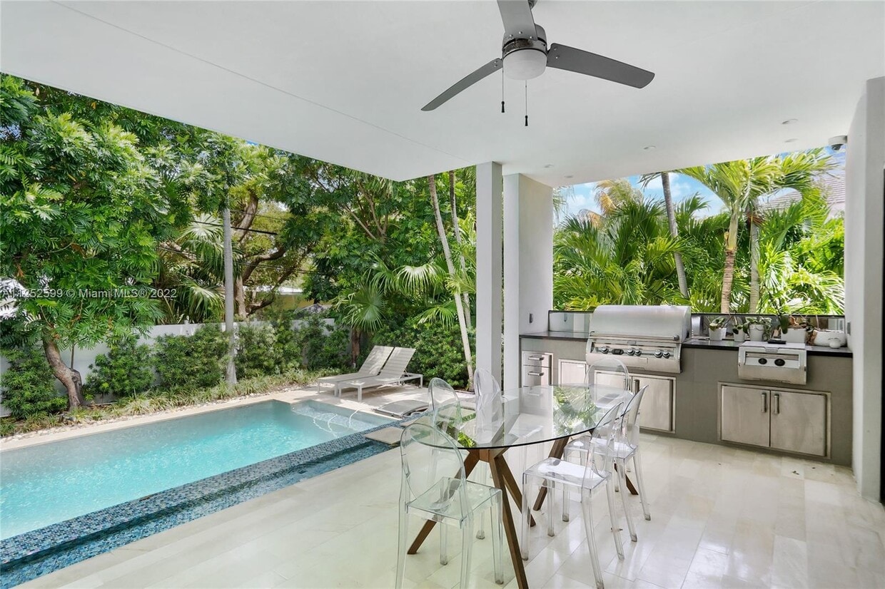 462 Woodcrest Rd, Key Biscayne, FL 33149 House Rental in Key Biscayne