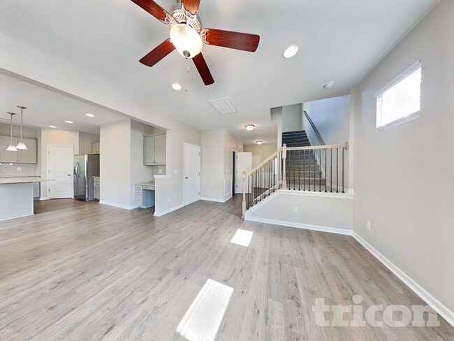 Foto del edificio - 2910 Timewinder Way