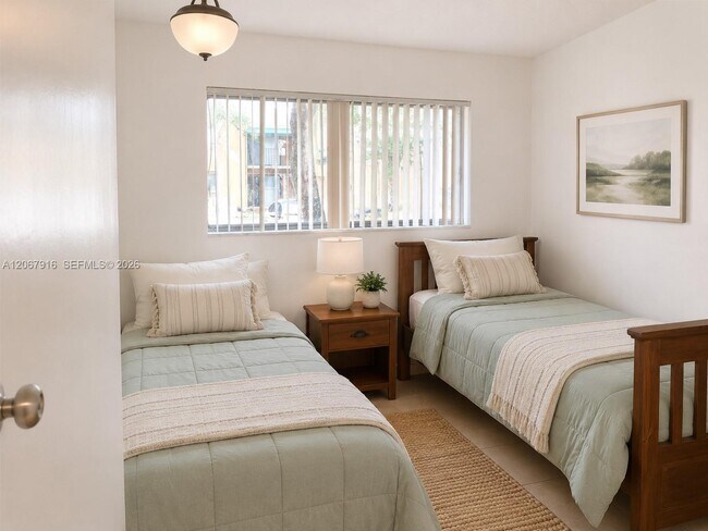 Foto del edificio - 7409 SW 152nd Ave