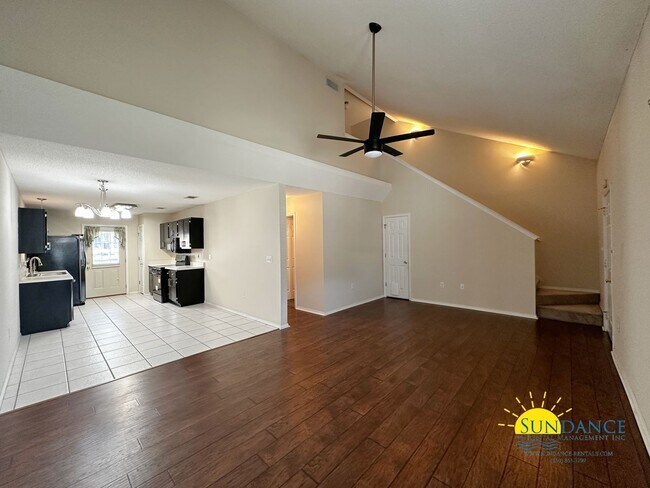 Foto del edificio - Spacious 3-Bedroom Home in FWB in between Eglin & Hurlburt Bases!