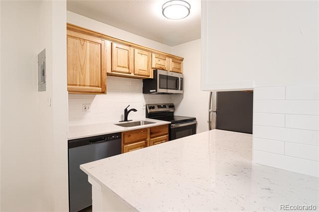 Foto del edificio - 5875 E Iliff Ave