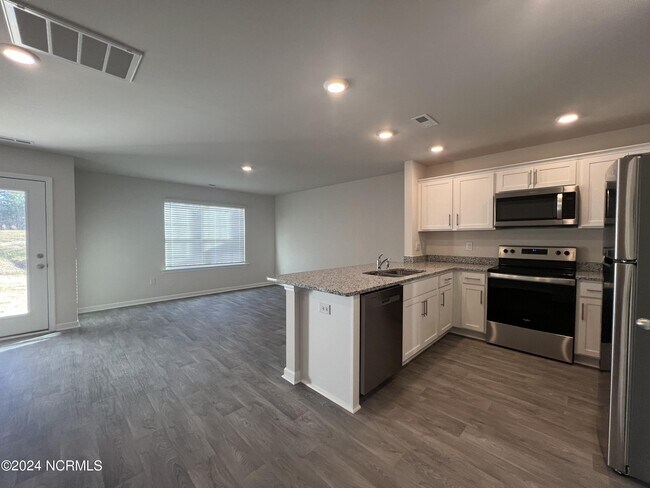 Foto del edificio - 3004 Alibird Ln