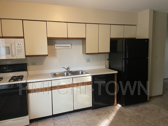 Building Photo - 2276 Century Point Ln