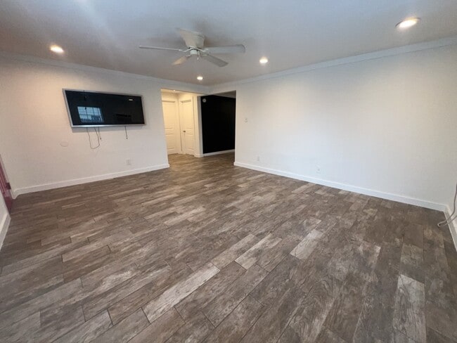 Building Photo - 1917 Thonig Rd