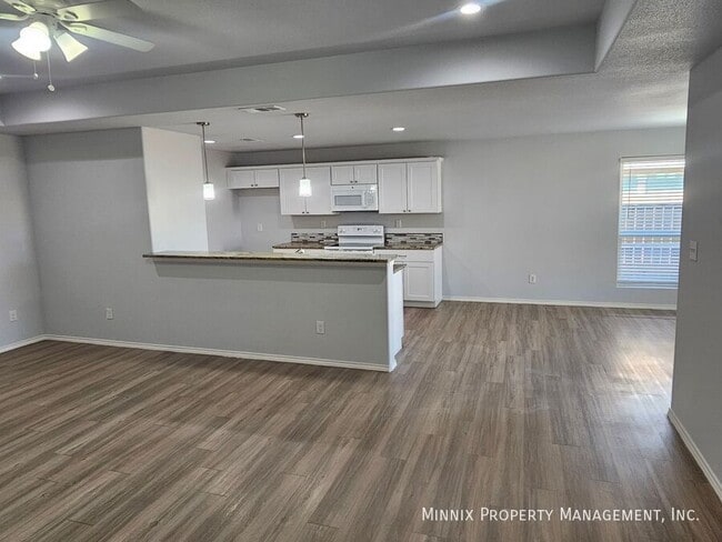 Foto del edificio - 1637 Wrigley Dr