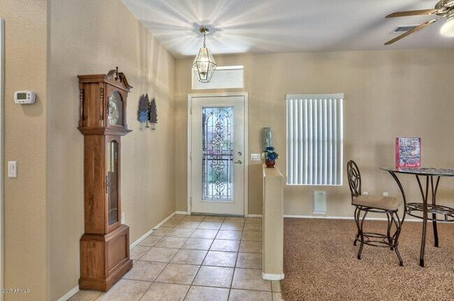 Foto del edificio - 16296 W Willow Creek Ln