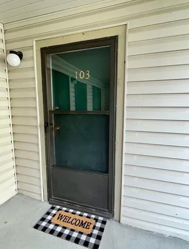 Building Photo - 1705 Heatheridge Rd