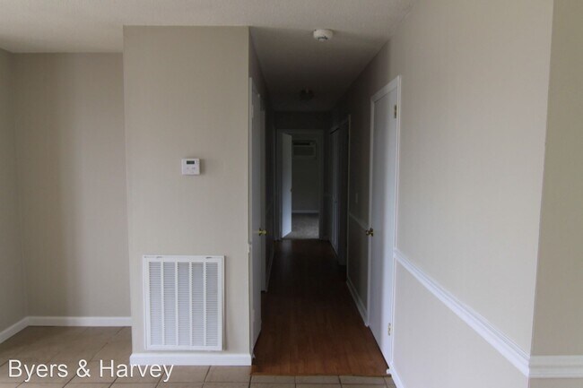 Foto del edificio - 3 br, 2 bath House - 290 Cunningham Lane