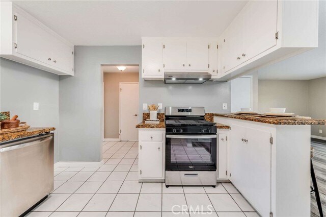 Building Photo - 623 E Matchwood Pl