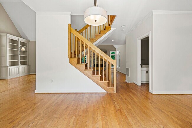 Foto del edificio - 7926 Long Ridge Ct