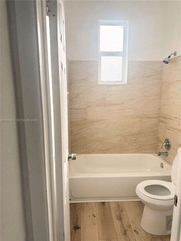 Foto del edificio - 836 NW 10th St