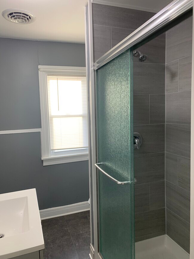 Bathroom - 59 Military Rd
