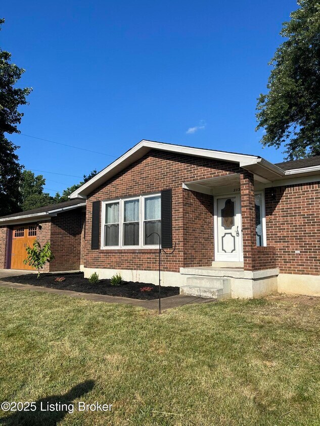 Foto principal - 203 Hollywood Dr
