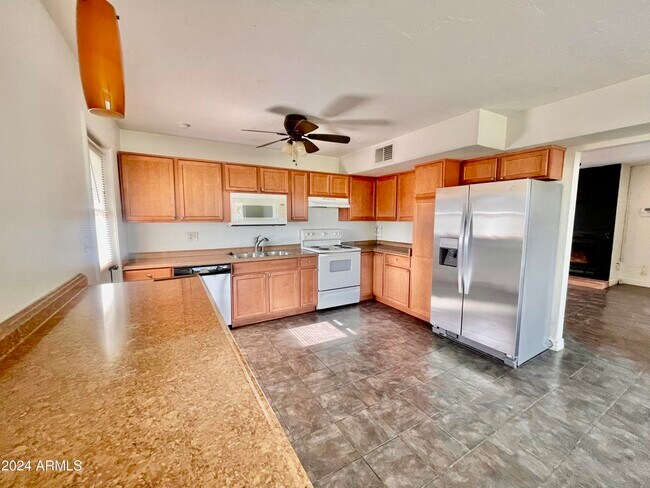 Foto del edificio - 11232 N 15th Ln