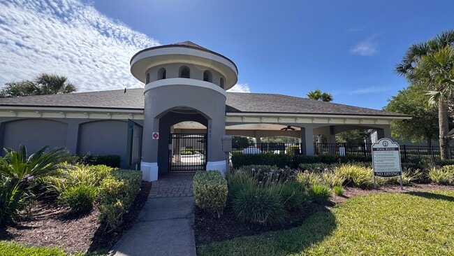Building Photo - 581 Scrub Jay Dr