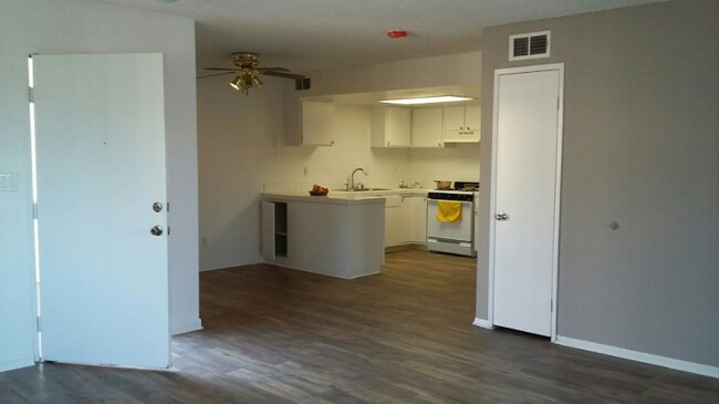 Foto del edificio - 1627 N Fair Oaks Ave