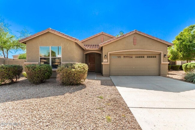 Building Photo - 15465 W Glenrosa Ave