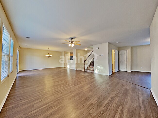 Building Photo - 3639 Roseman Landing