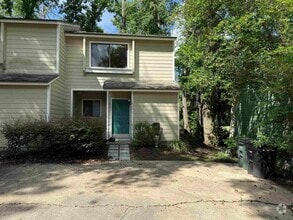 Building Photo - 1820 Nicklaus Dr