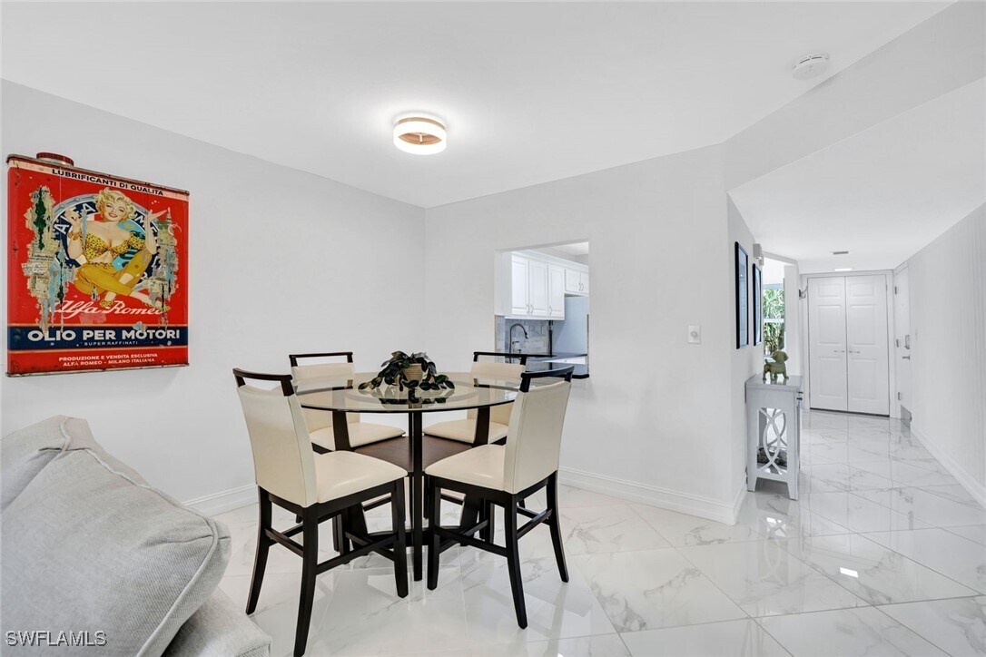 Foto principal - 1055 Forest Lakes Dr