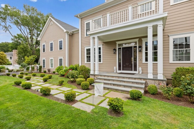 Foto del edificio - 354 Oaklawn Ave