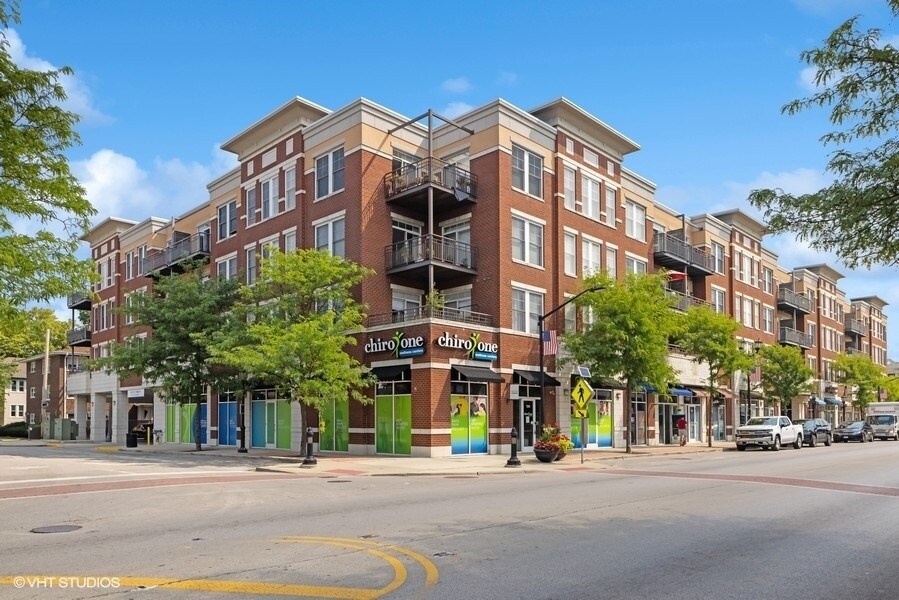 Foto principal - 7243 Madison St