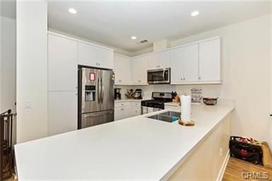 Building Photo - 868 Seville Ln