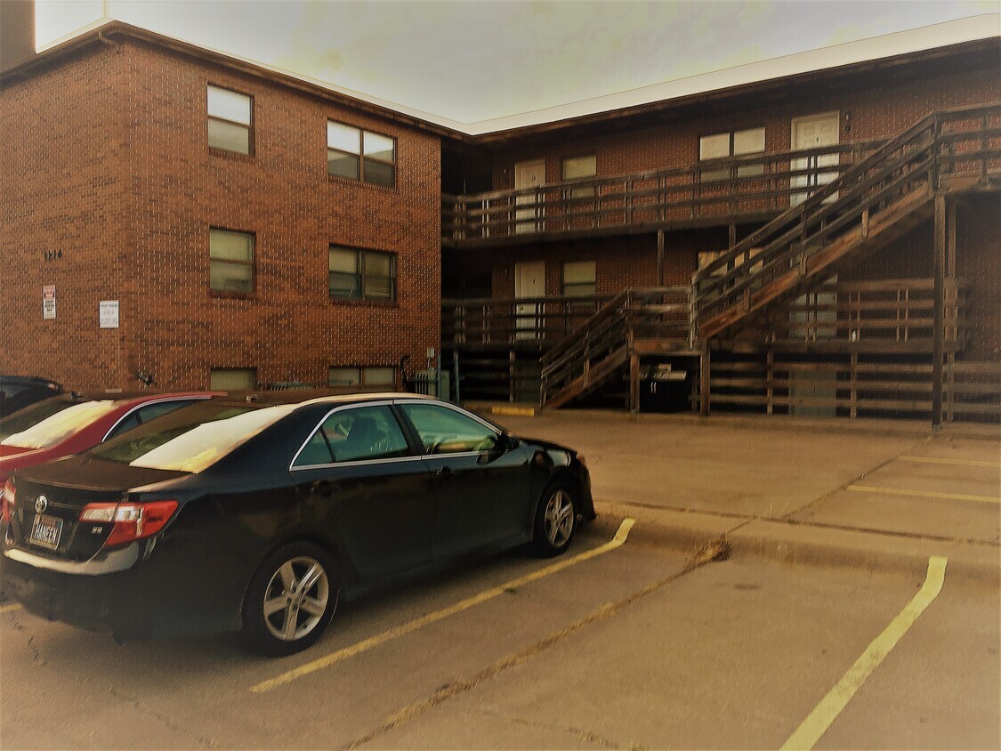 Primary Photo - 1214 Vattier Street