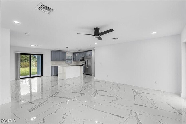 Foto del edificio - 1829 NW 24th Ave