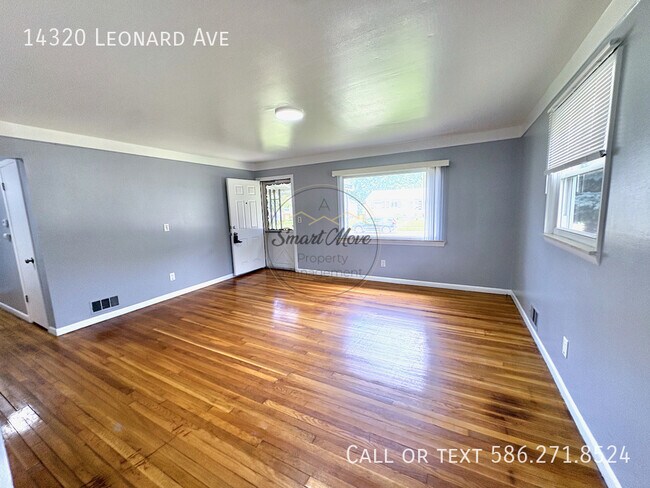 Foto del edificio - 14320 Leonard Ave