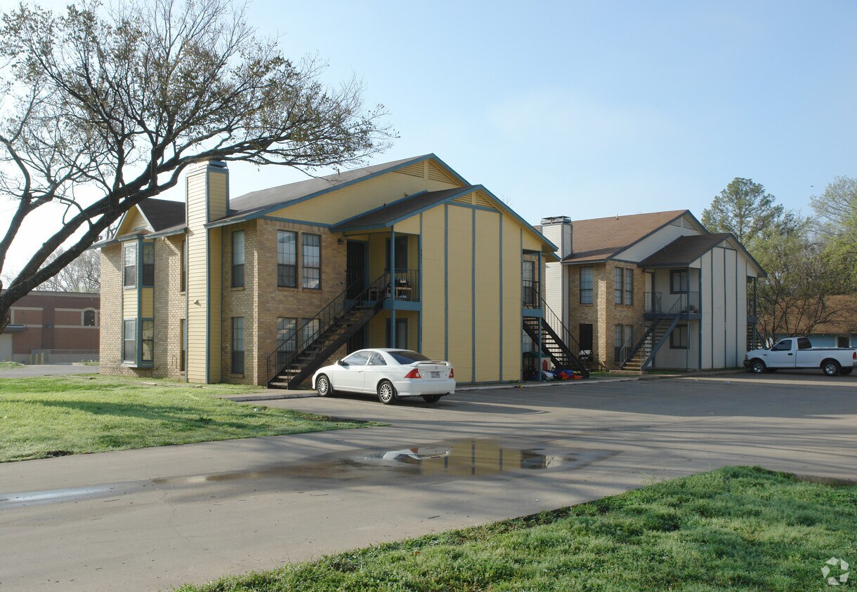 Foto del edificio - 205 W Trinity St