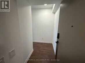Building Photo - 5015 Hurontario St