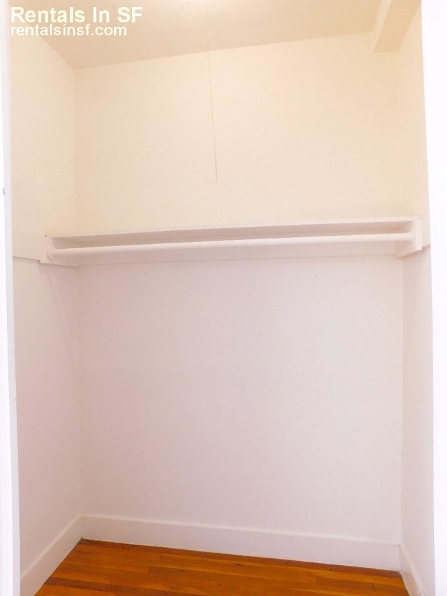 Building Photo - Rentals In SF / Lovely one bedroom APT! VIDEO