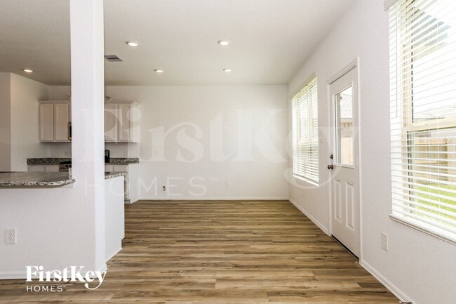 Building Photo - 23939 Steep Climb Dr