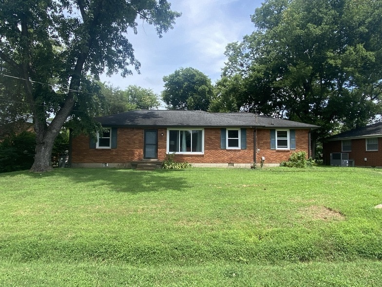 Foto principal - 6416 Henry Ford Dr