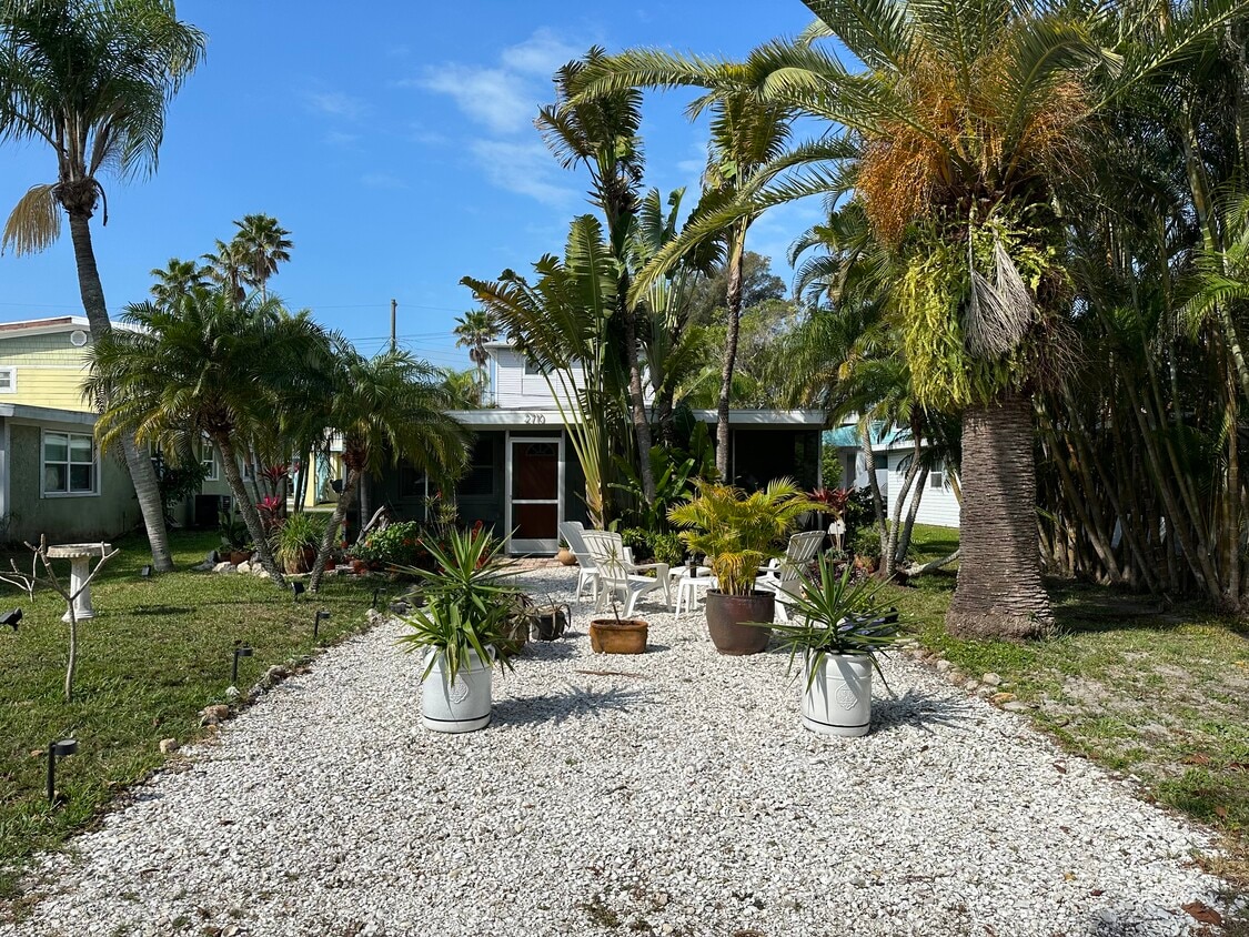 Primary Photo - 2710 Avenue C
