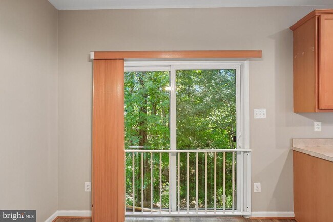 Foto del edificio - 7721 Valley Oak Dr