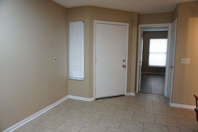 Foto del edificio - 3/2 townhome Near NAS Jax.