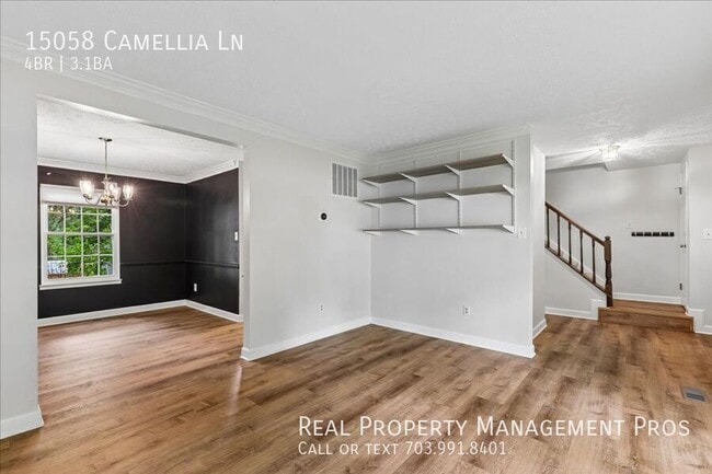 Foto del edificio - 15058 Camellia Ln