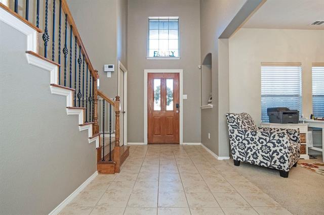 Building Photo - 2041 Helmoken Falls Dr