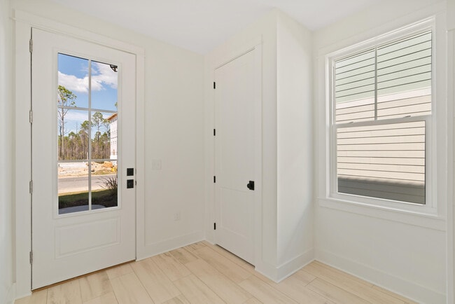 Building Photo - 94 Woodshire Dr