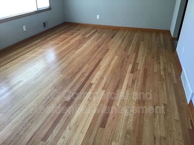 Foto del edificio - 1500 NE 76th Terrace