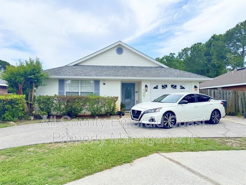 Foto principal - 120 Mandevilla Ln