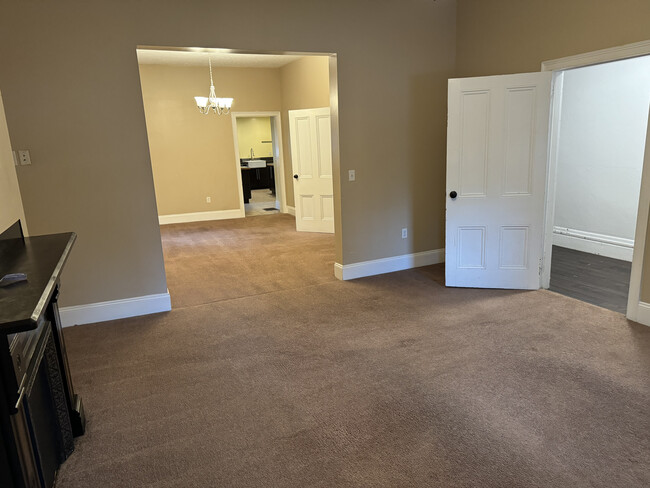 Living/Dining Room - 165 43rd St