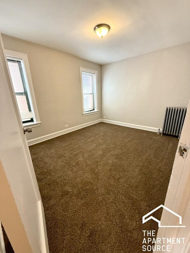 Foto del edificio - 2217 E 69th St