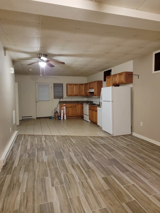 Building Photo - 68 S Tulpehocken St