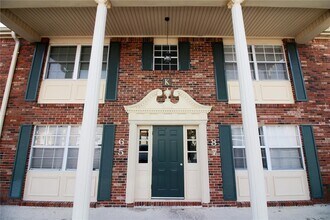 Building Photo - 1920 E Edgewood Dr