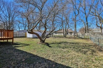 Building Photo - 3821 S Leawood Ave